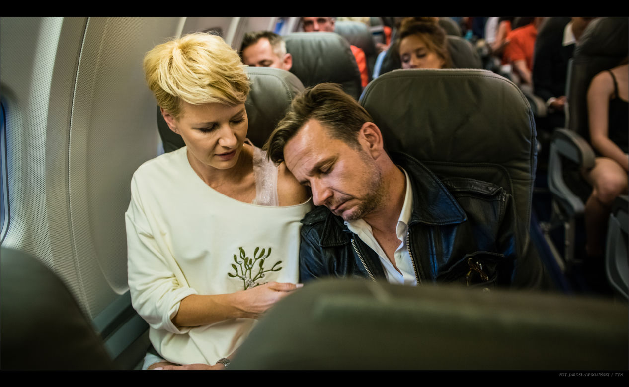Druga szansa 2 sezon odc.1. Monika Borecka (Małgorzata Kożuchowska), Adam Swensson (Bartłomiej Topa)