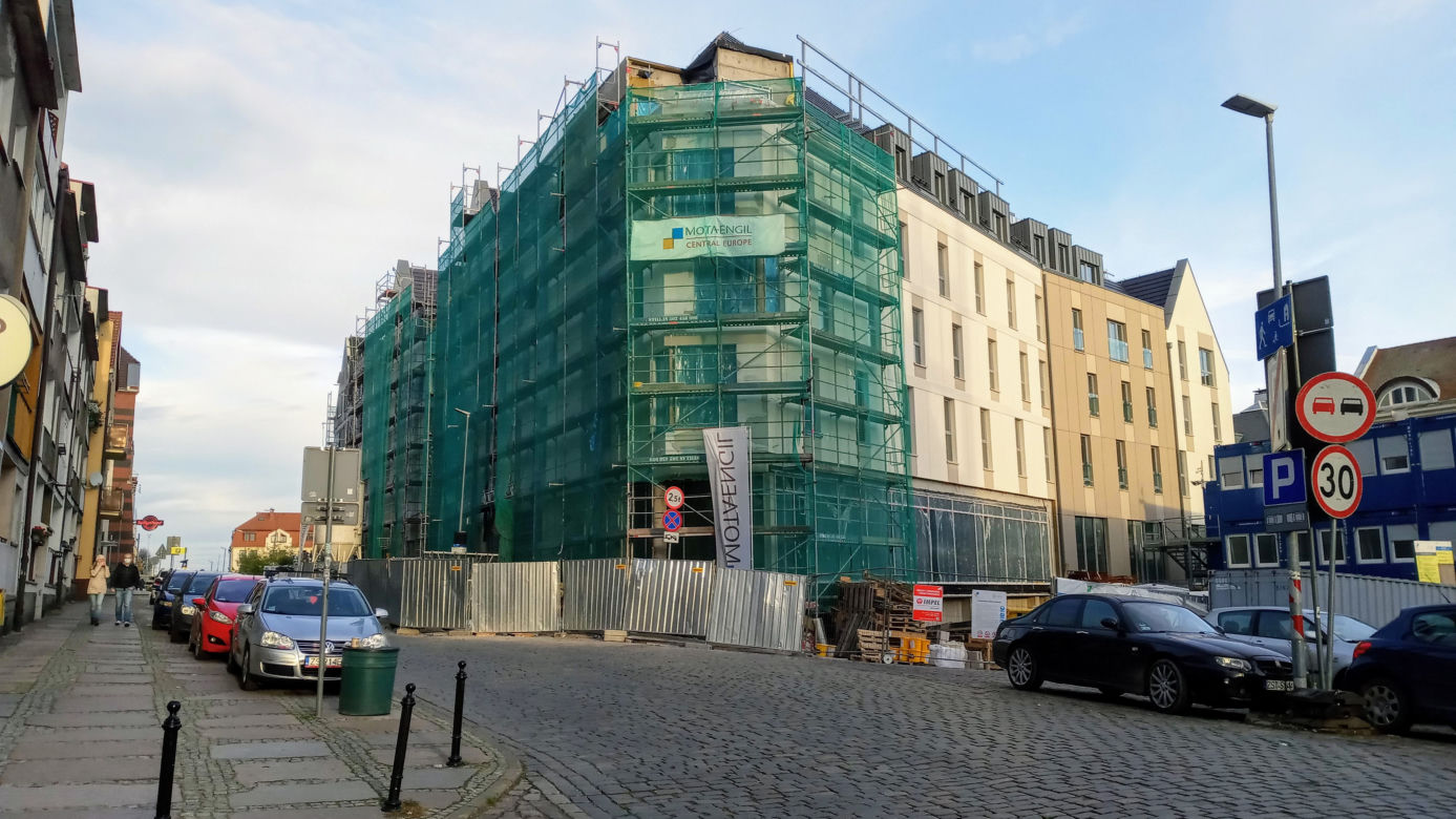 Budowa hotelu na Podzamczu - listopad 2020