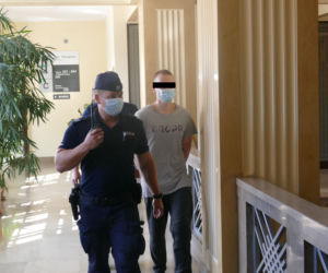 Dramat emerytki. Fałszywy policjant ukradł jej oszczędności życia