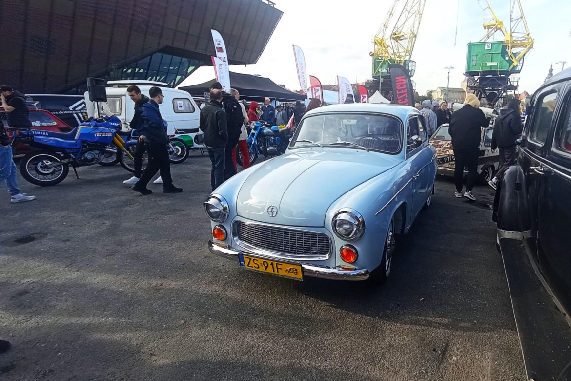 Zlot klasyków motoryzacji na Łasztowni