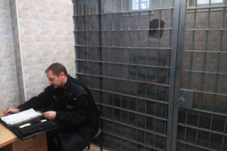 45-latek wyniósł o wiele więcej niż złom, który miał zabrać z placu budowy