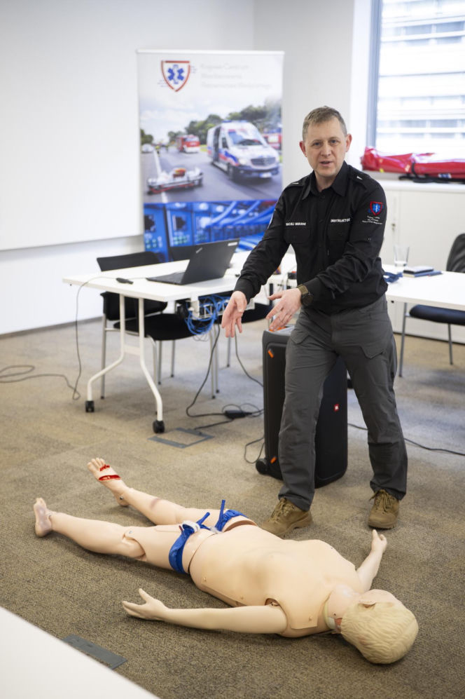 Aptekarze ćwiczą na wypadek wojny. Pierwsze takie szkolenie w Warszawie