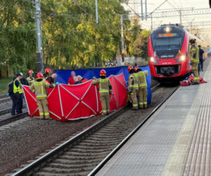 16-latek nie zyje, 18-lalka w szpitalu. Czy to krwawe żniwo zabaw nastolatków na kolei?