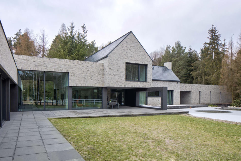 Horizontal House: dom z widokiem pod Łodzią