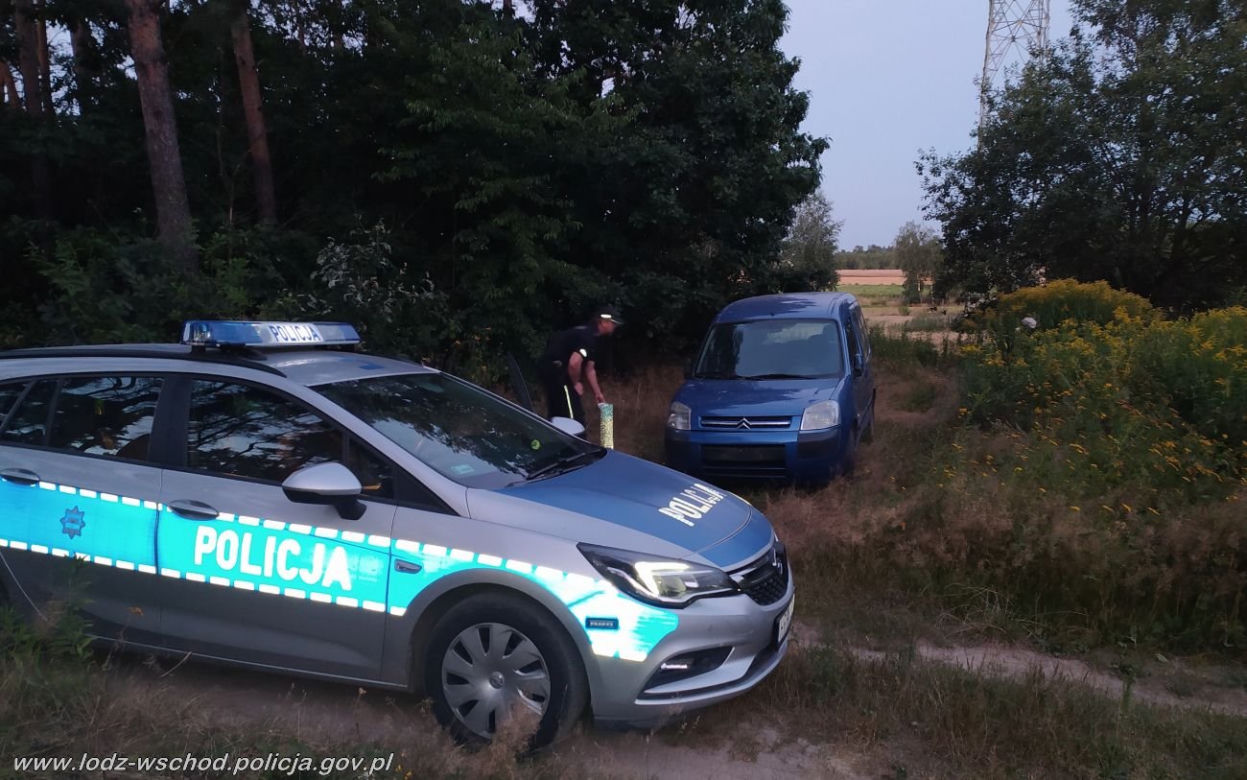 Skradziony Citroen po miesiącu został odnaleziony w krzakach