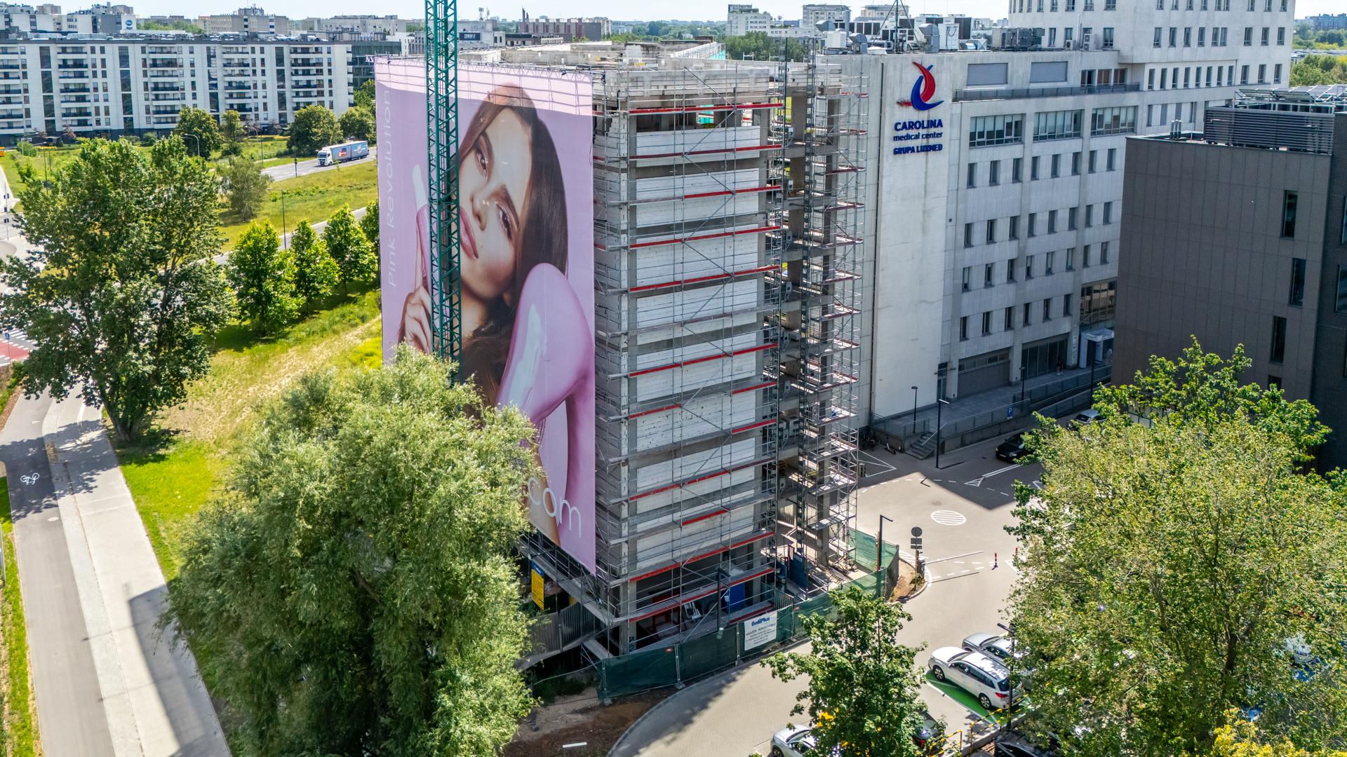 Budowa hotelu Holiday Inn przy ul. Sobieskiego 87 w Warszawie