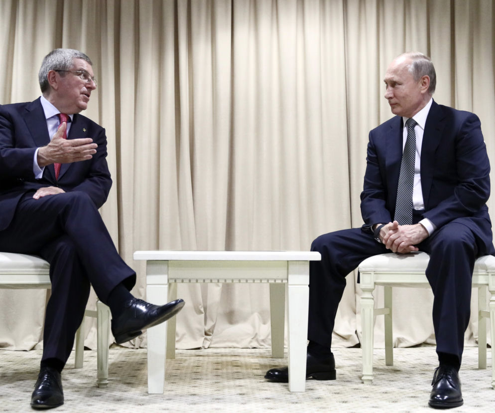 Thomas Bach (z lewej) i Władimir Putin (r. 2019)