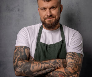 Krew, pot i japoński denim. Jak serial „The Bear” stworzył nurt Carmycore