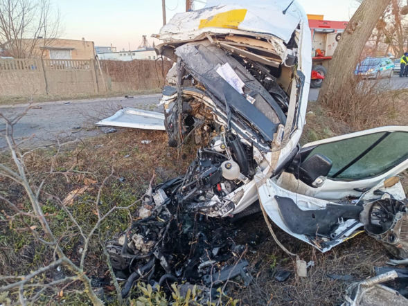 Ukradł auto firmy kurierskiej i nie zamierzał się zatrzymać. Tragiczny finał pościgu!