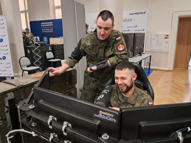 Targi Służby i Pracy w Skarżysku. Wojsko Polskie kusi nowoczesnością i stabilną ścieżką kariery