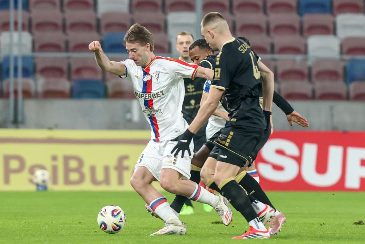 Górnik Zabrze - Pogoń Szczecin: Zdjęcia kibiców z meczu 22. kolejki PKO BP Ekstraklasy