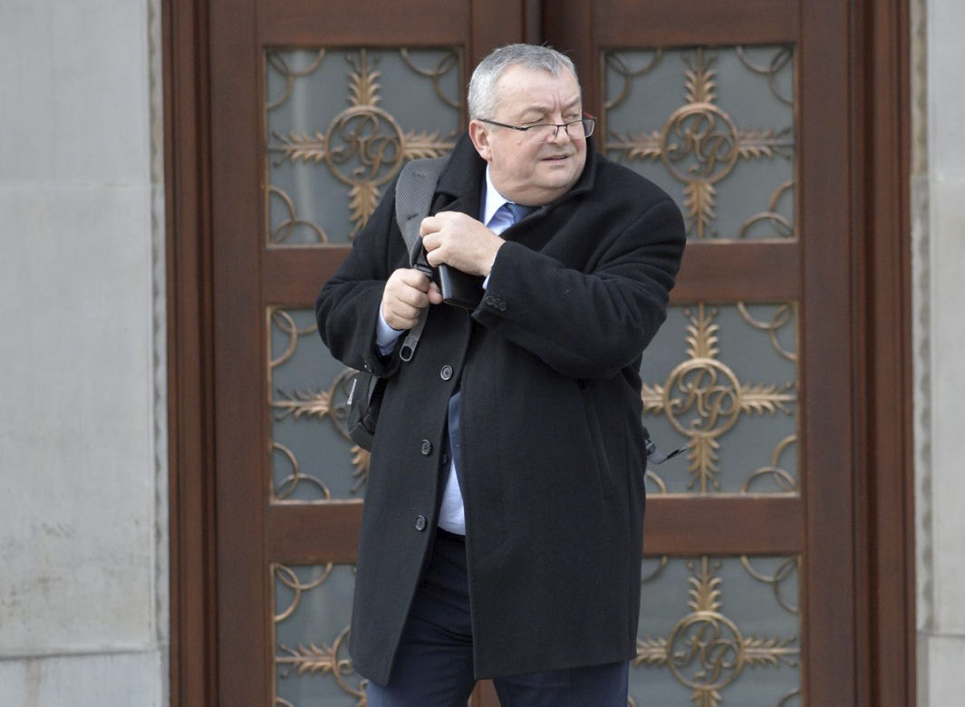 Ziobro i Gowin! Przeproście prezesa!