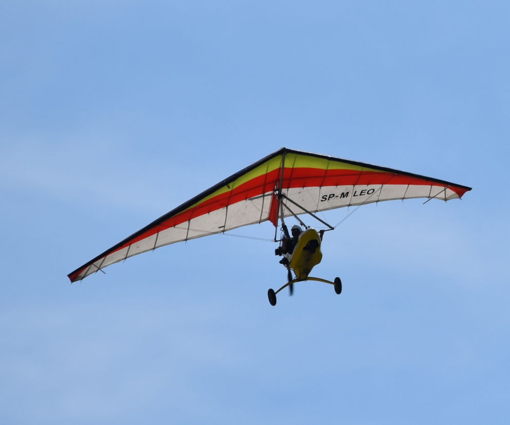 Ostromęczyn: Motolotnia rozbiła się na polu. Poszkodowanego zabrał helikopter LPR!