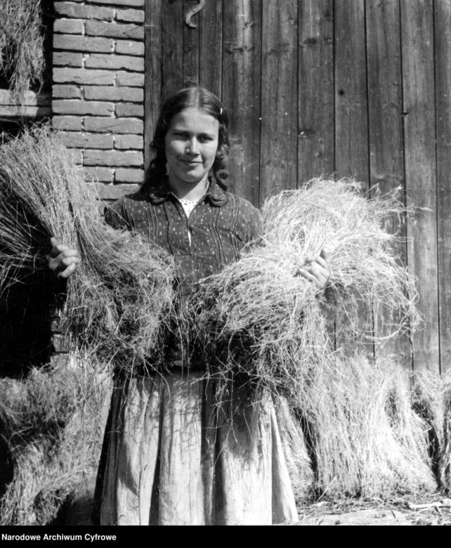 Tak mieszkało się na polskiej wsi prawie 100 lat temu. Zobaczcie te niezwykłe zdjęcia!
