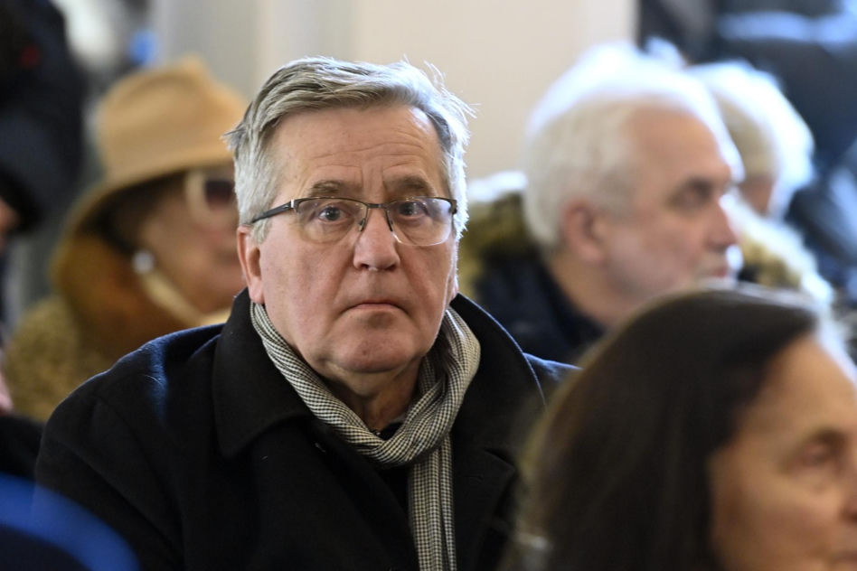 Znani żegnają Izabelę Cywińską. Zadumany Garlicki, smutny Grabowski i bardzo poważna Torbicka