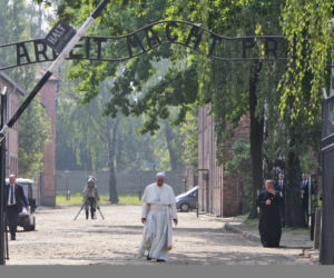 Papież Franciszek w obozie Auschwitz Birkenau