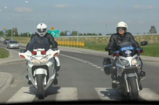 Jazda motocyklem bez prawa jazdy. Co za to grozi? Konsekwencje są poważne