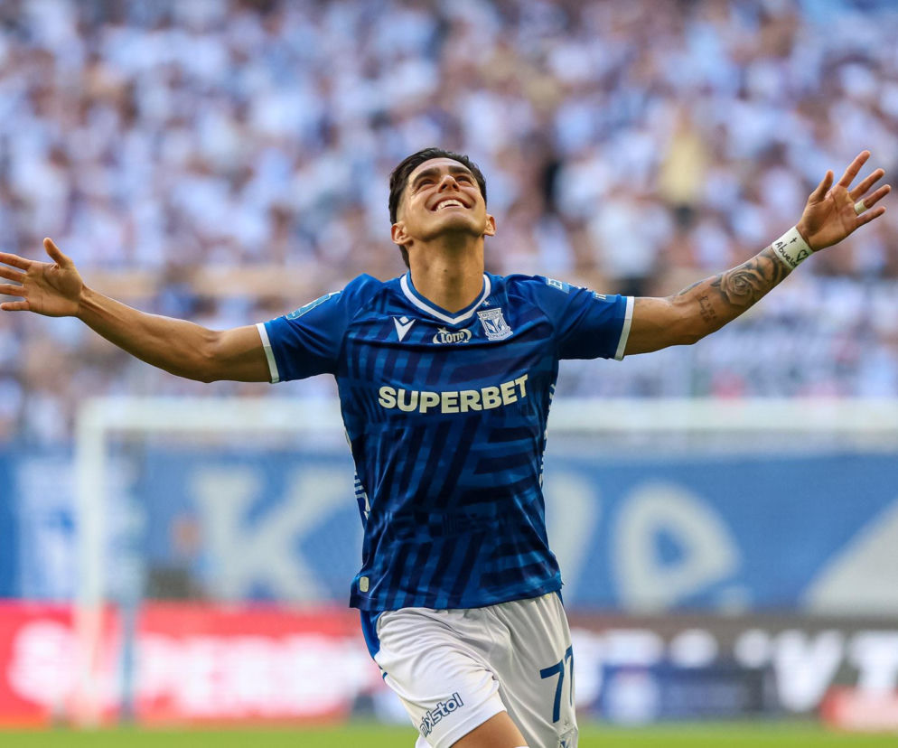 Piłkarz Lecha Poznań cieszy się po strzeleniu gola. O walce polskich klubów o awans przeczytasz na SE Supersport.