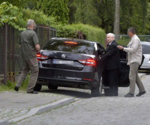 Prezes jedzie na urlop, a potem na operację