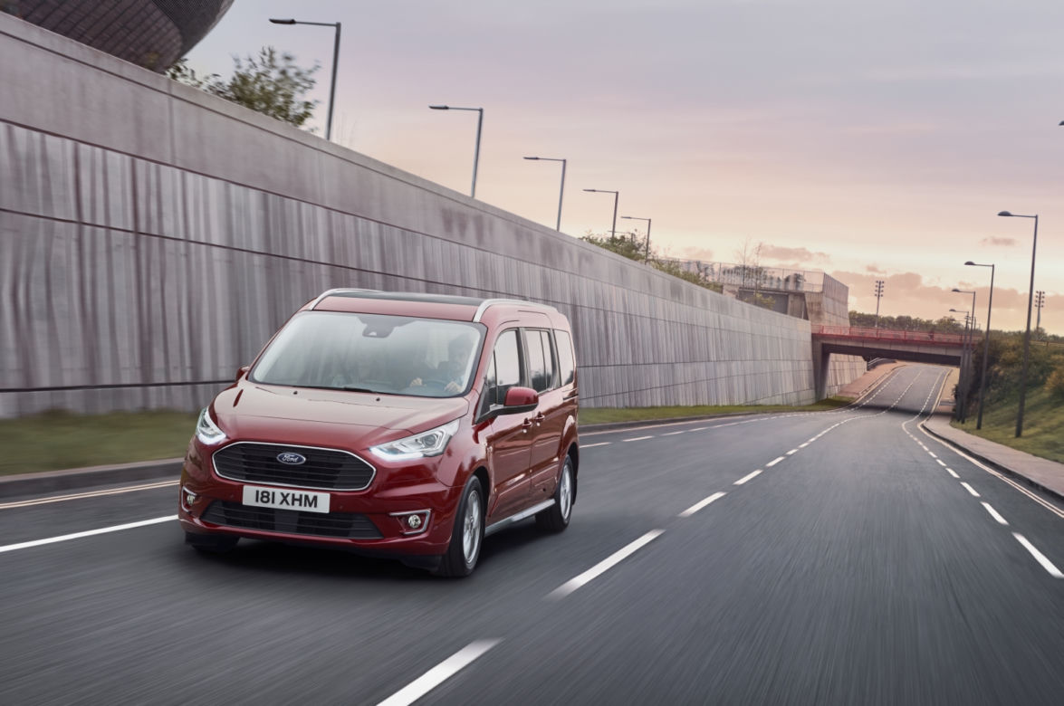 Ford Tourneo Connect lifting 2018