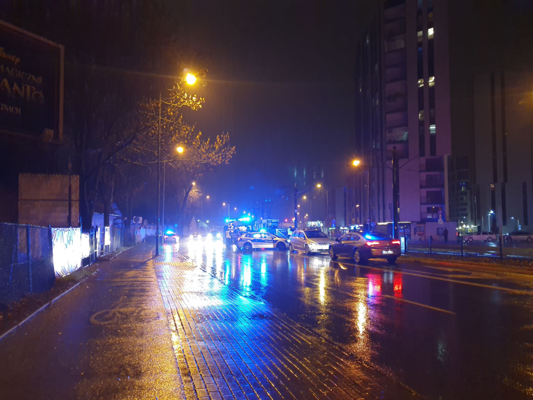 Zwłoki przy torach. Poważne utrudnienia na Mogilskiej. Nie jeżdżą tramwaje