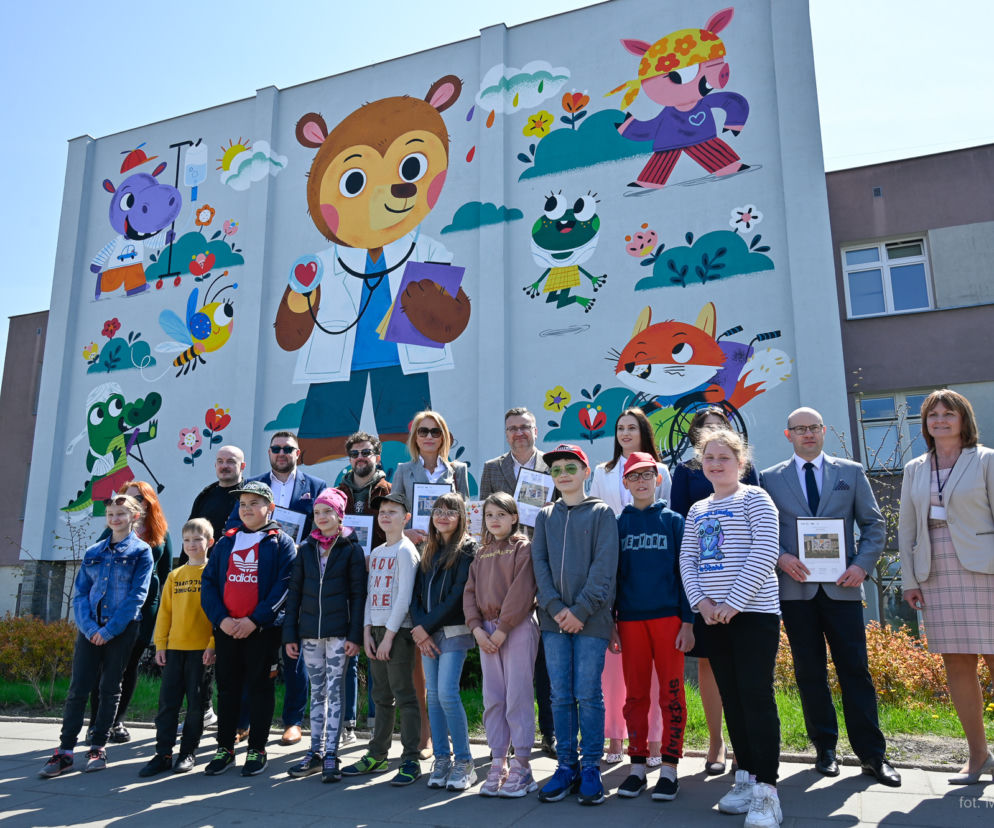 Białystok. Nowy mural na szpitalu dziecięcym. Natalia nie będzie się już bać