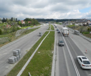 Coraz więcej asfaltu na zakopiance. Zdjęcia lotnicze robią piorunujące wrażenie!