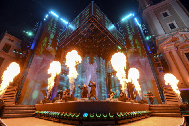 Sylwestrowa Moc Przebojów 2025/26 w Toruniu: Zdjęcia z imprezy Polsatu. Uczestnicy, artyści i starówka