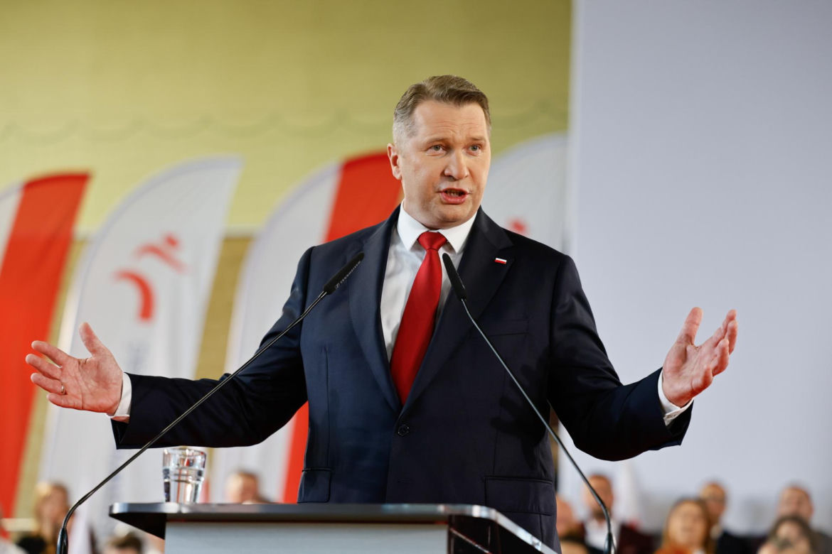 Przemysław Czarnek podczas otwartego spotkania z mieszkańcami Kalisza w hali OSRiR w Kaliszu