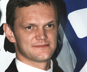 Cezary Pazura kiedyś i dziś. Tak na przestrzeni lat zmieniał się odtwórca roli Jurka Kilera