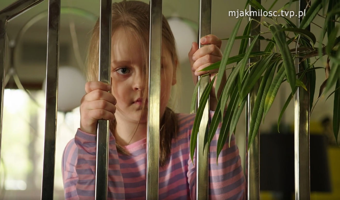 M jak miłość odc. 1738 po wakacjach 2023. Maja (Laura Jankowska) 