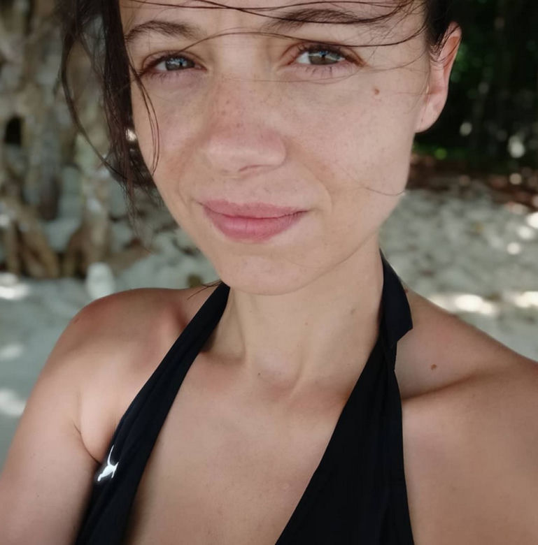 Adriana Kalska w bikini na wakacjach