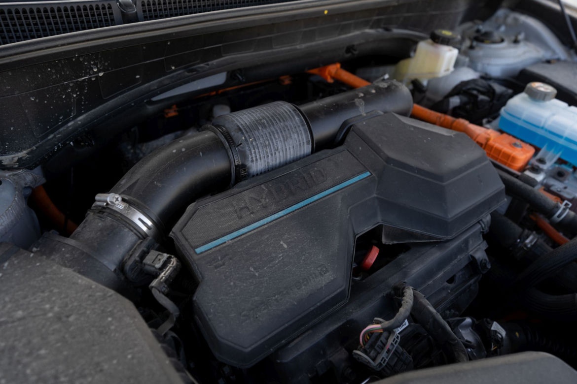 Hyundai Santa Fe 1.6 T-GDI PHEV 6AT 4WD Platinum