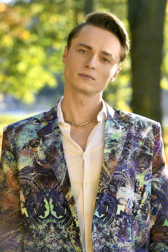 Tak przez lata zmieniał się Patryk Pniewski. Zaczynał jako idol nastolatek w "Pierwszej miłości"