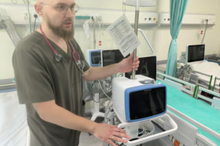 Szpital w Lesznie z darami od powiatu