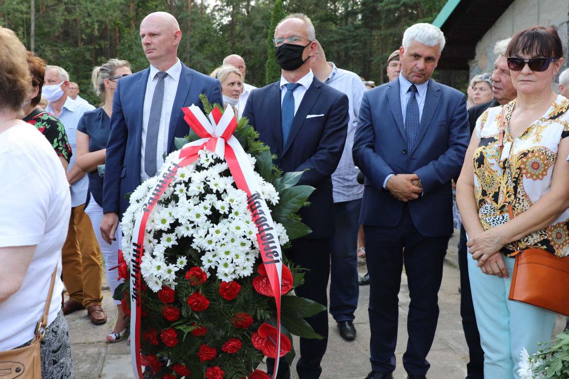 Narewka. Uroczysty pogrzeb Jana Mackiewicza – sołtysa z Masiewa