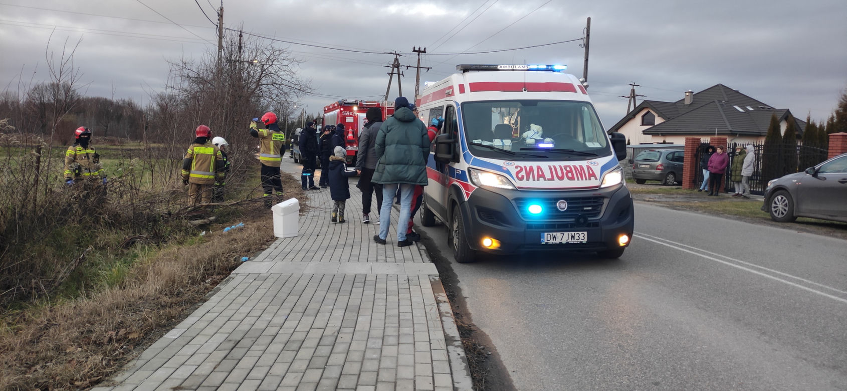 Znaleźli ją nieprzytomną i całą pociętą. Zrobił jej to własny syn? 