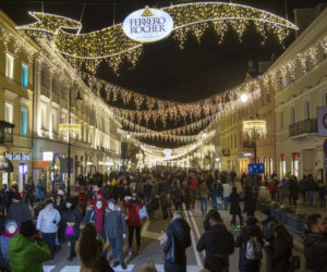 Świąteczne iluminacje w Warszawie