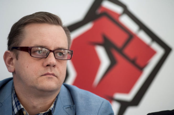 WAŁĘSA OBIECAŁ 100 MILIONÓW! A ONI CO?