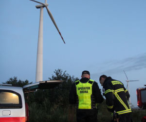 Piorun uderzył w elektrownię wiatrową w Ciołkowie