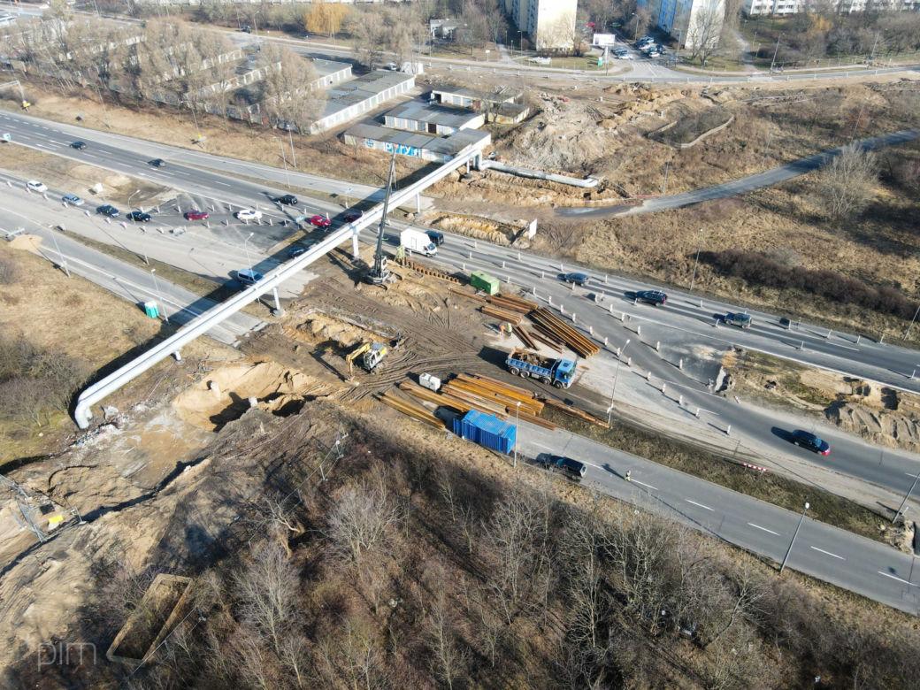 Nowy wiadukt przy ul. Kurlandzkiej w miejscu wyburzonego
