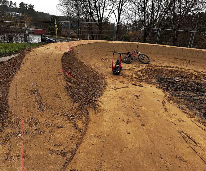 Nowa inwestycja w Olsztynie. Prace już ruszyły. Mieszkańcy zyskają nowe miejsce rekreacji sportowej