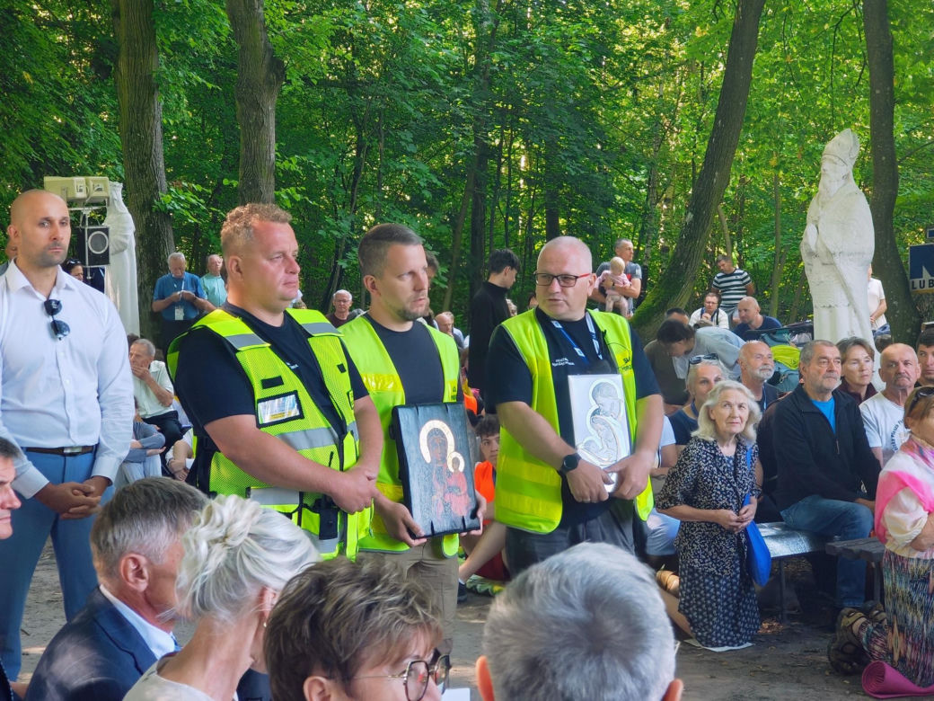 Wzruszający ślub podczas Pielgrzymki Lubelskiej 2025
