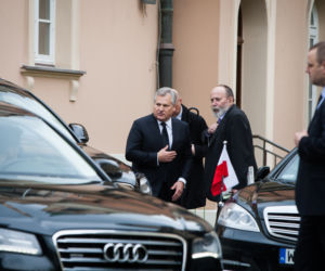WIECEJ ZDJĘC Z POGRZEBU