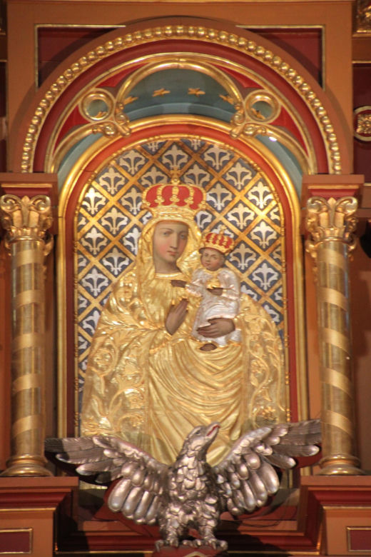 To jedna z najstarszych wsi w Małopolsce. Jest nazywana polskim Lourdes