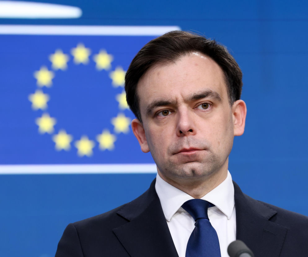 Co dalej z obniżkami cen paliw? Minister Domański mówi jasno