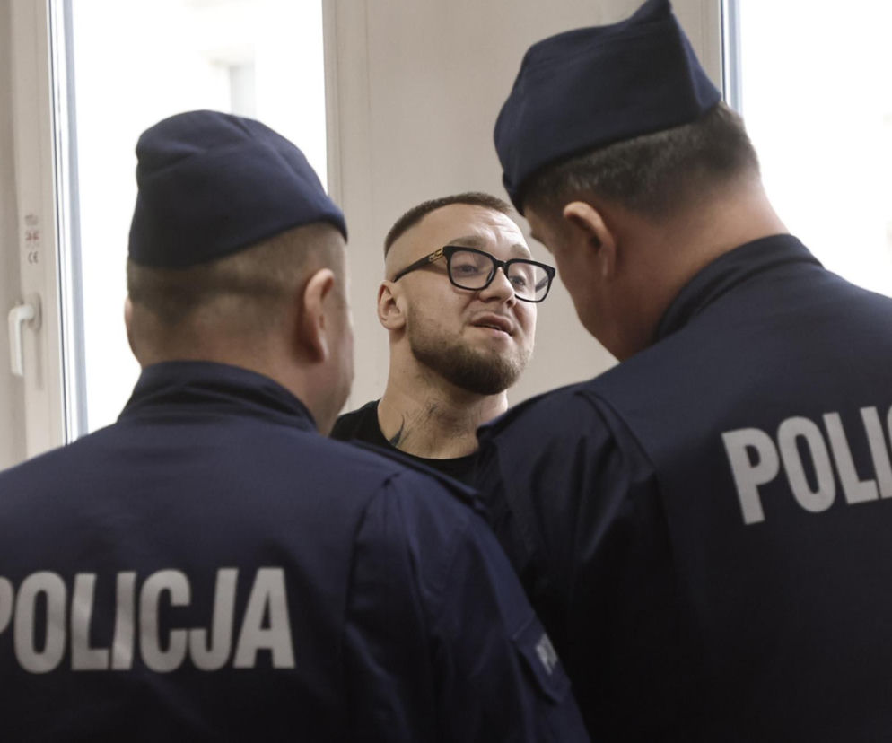 Łukasz Żak w sądzie. Sypie się linia obrony jego kolegów. Biegły: „Każdy ma obowiązek udzielenia pomocy”