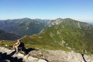 Nieodpowiedzialne turystki wybrały się w Tatry w klapach. Powinny być obciążane kosztami interwencji TOPR