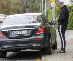 Don Kasjo jeździ luksusowym Mercedesem Klasy E