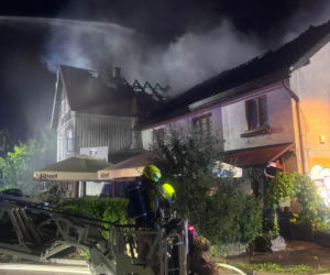 Tragiczna noc w Dusznikach-Zdroju. Ponad 10 zastępów w akcji, nie żyje jedna osoba!